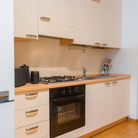 Apartment R Limone House Como